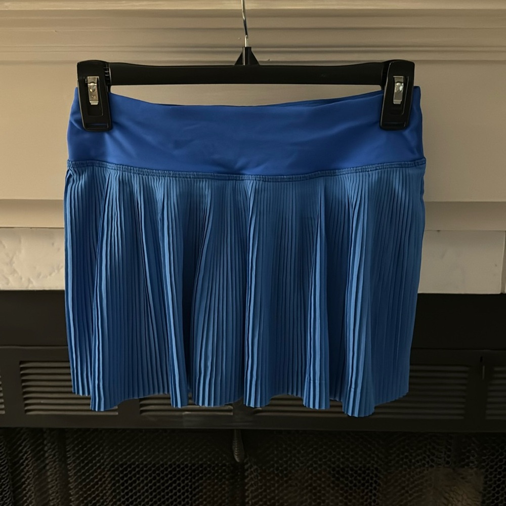 Lululemon blue pleated tennis skirt Size 2